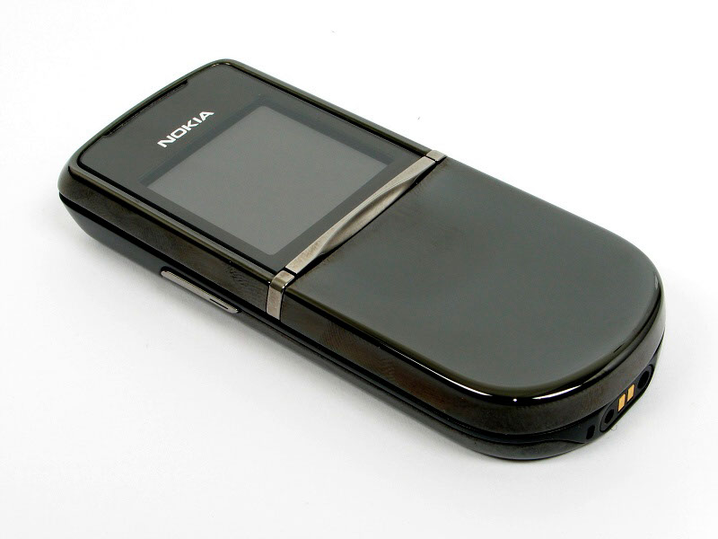 Корпус мобильные телефоны. Нокиа 8800 Сирокко. Nokia 8800 Sirocco Edition Black. Нокиа с титановым корпусом 8800 Сирокко. Nokia 8800 Black Edition.